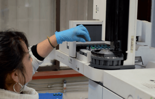 Nueva publicación destaca trabajo del Laboratorio de Residuos de Plaguicidas y Medio Ambiente de INIA La Platina en sus  30 años de servicio a la agricultura de la zona central