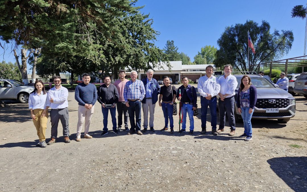 Delegación indígena de Colombia visitó centros de investigación de INIA Chile para fortalecer el sector agroalimentario