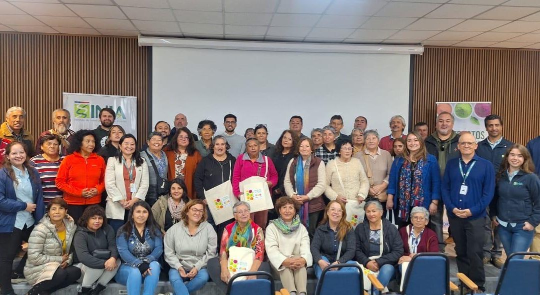 INIA La Platina continúa impulsando la innovación en el rubro hortícola con el seminario “Extractos que Colorean”