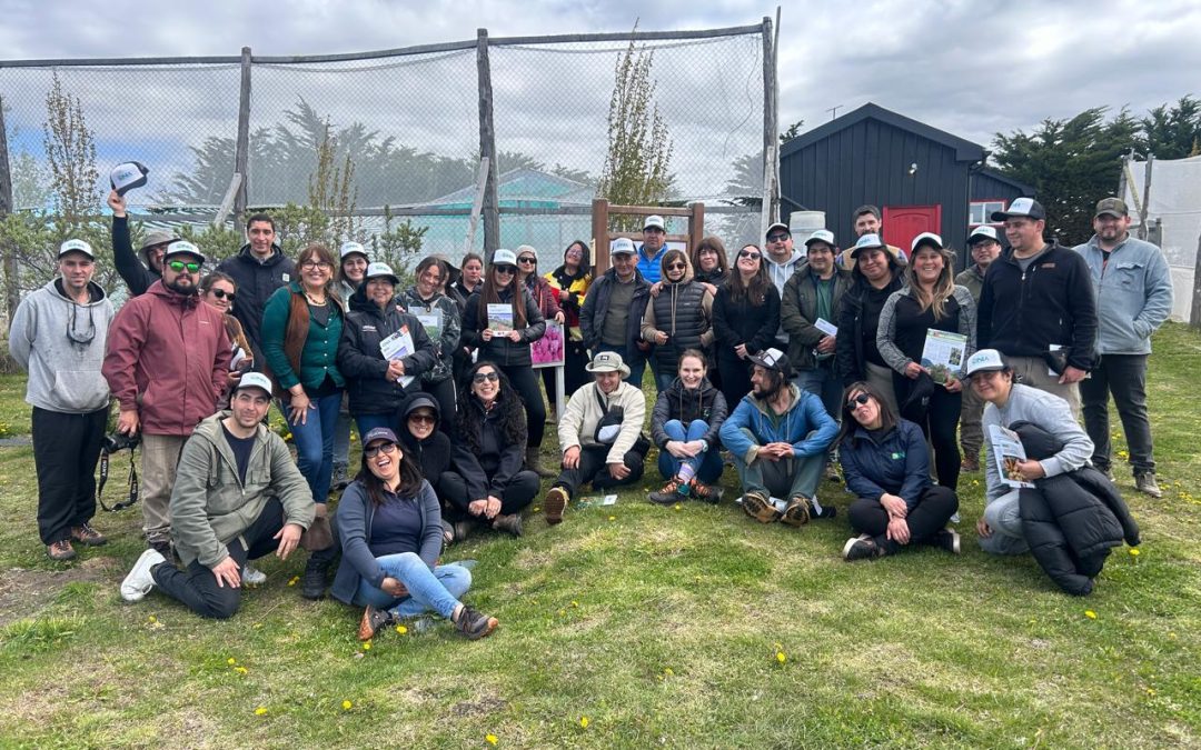 Jóvenes rurales del sur austral visitan INIA Kampenaike para compartir experiencias e impulsar la innovación agrícola